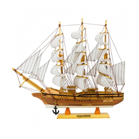 Miniatura Barco Navio Veleiro Madeira Casco Marrom Base Branca 37.5x7x44cm ampliada